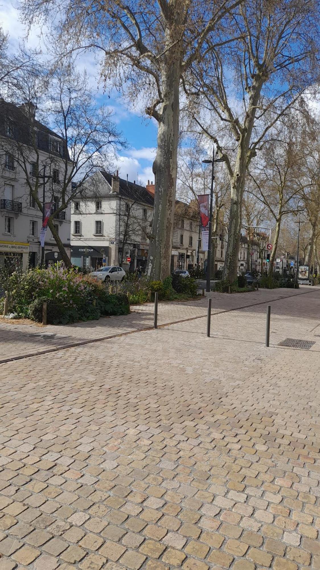 Apartamento Chez Eric Le N2 Tours Exterior foto